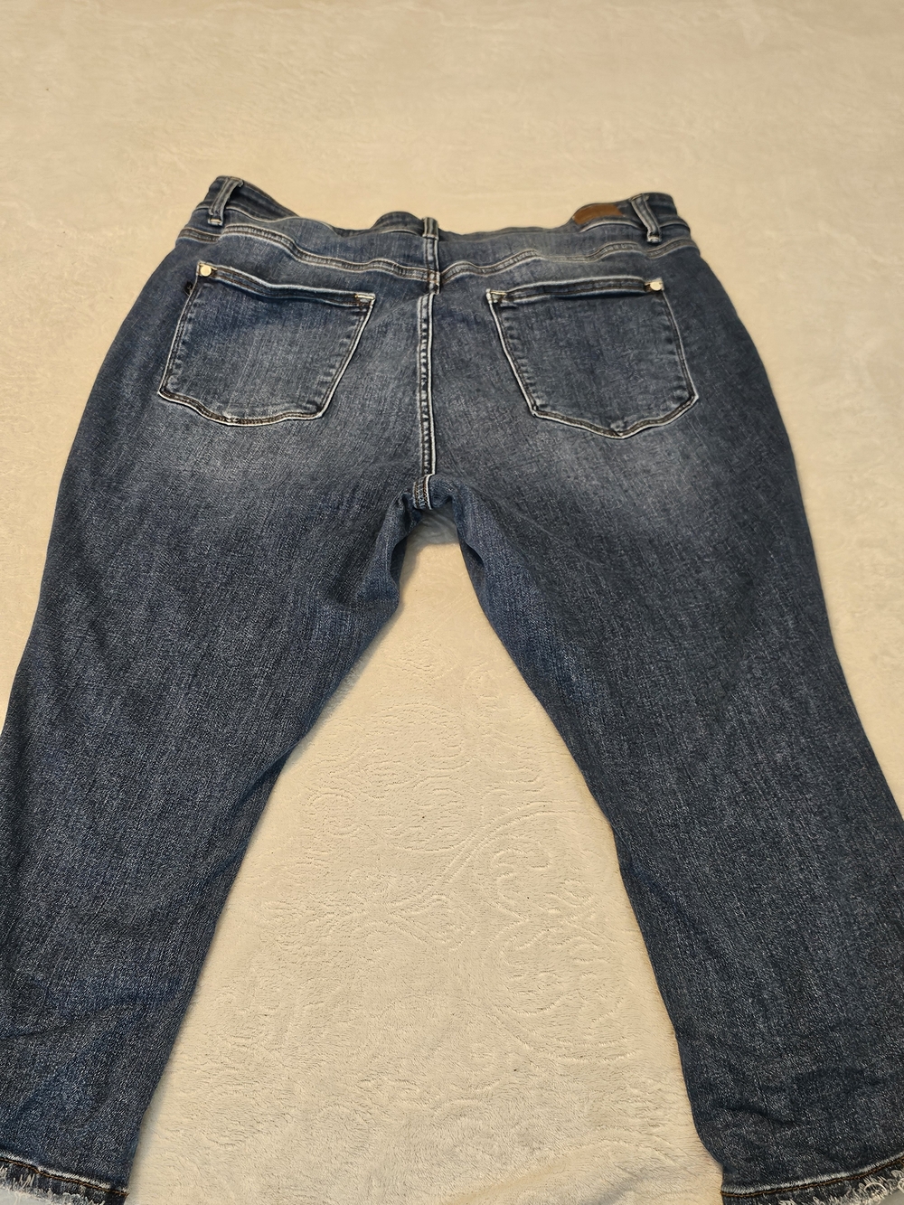Judy Blue Skinny Fit Capri Ladies Jeans Size 20w Minor Wear Euc Comfort Cute Fit - Picture 8 of 8